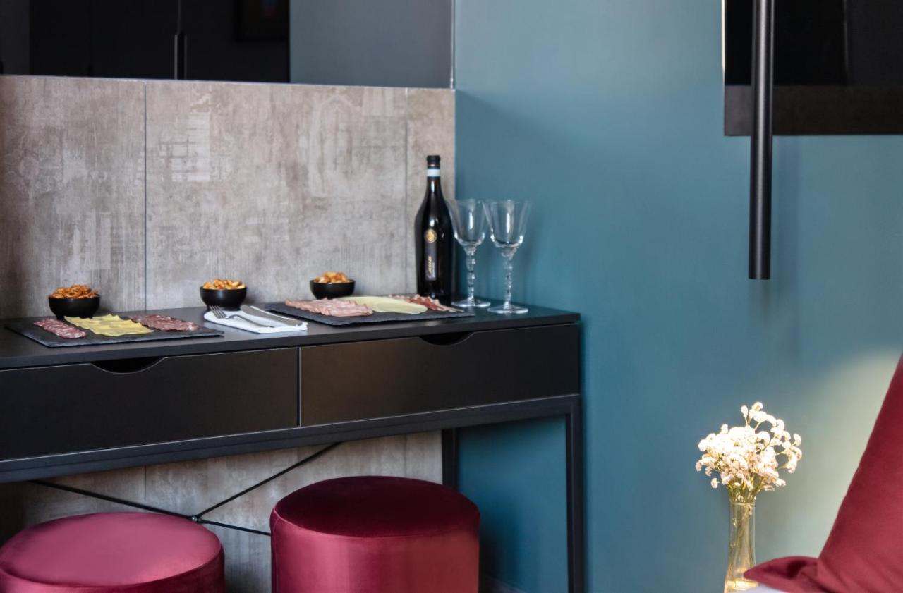 Enjoy Art Couette-café *